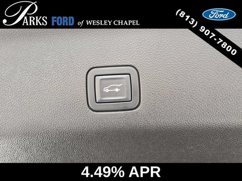 Used 2021 Cadillac Escalade Premium Luxury RWD image 9