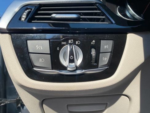 Used 2017 BMW 540i xDrive AWD/4WD image 15
