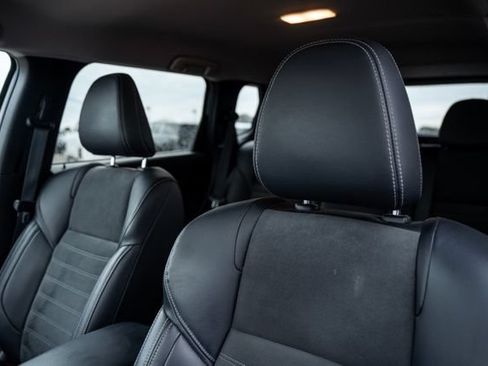 Used 2024 Mitsubishi Outlander SE AWD/4WD image 27