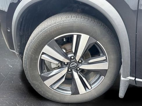 Used 2022 Nissan Rogue SL w/ SL Premium Package image 35