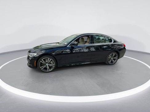 Used 2022 BMW 330i Sedan w/ Driving Assistance Package RWD image 4