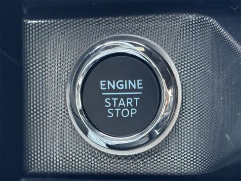 New 2026 Ford F350 Platinum w/ FX4 Off-Road Package image 42