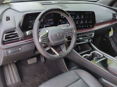 New 2026 Chevrolet Traverse Z71 w/ Enhanced Driving Package AWD/4WD image 10