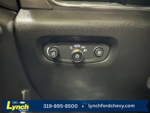 Used 2018 Chevrolet Traverse LT AWD/4WD image 18