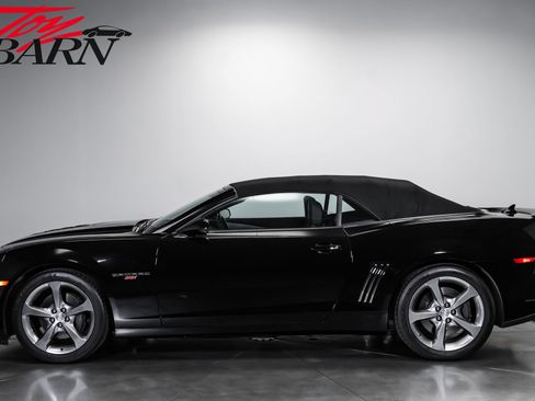 Used 2014 Chevrolet Camaro SS w/ RS Package RWD image 10