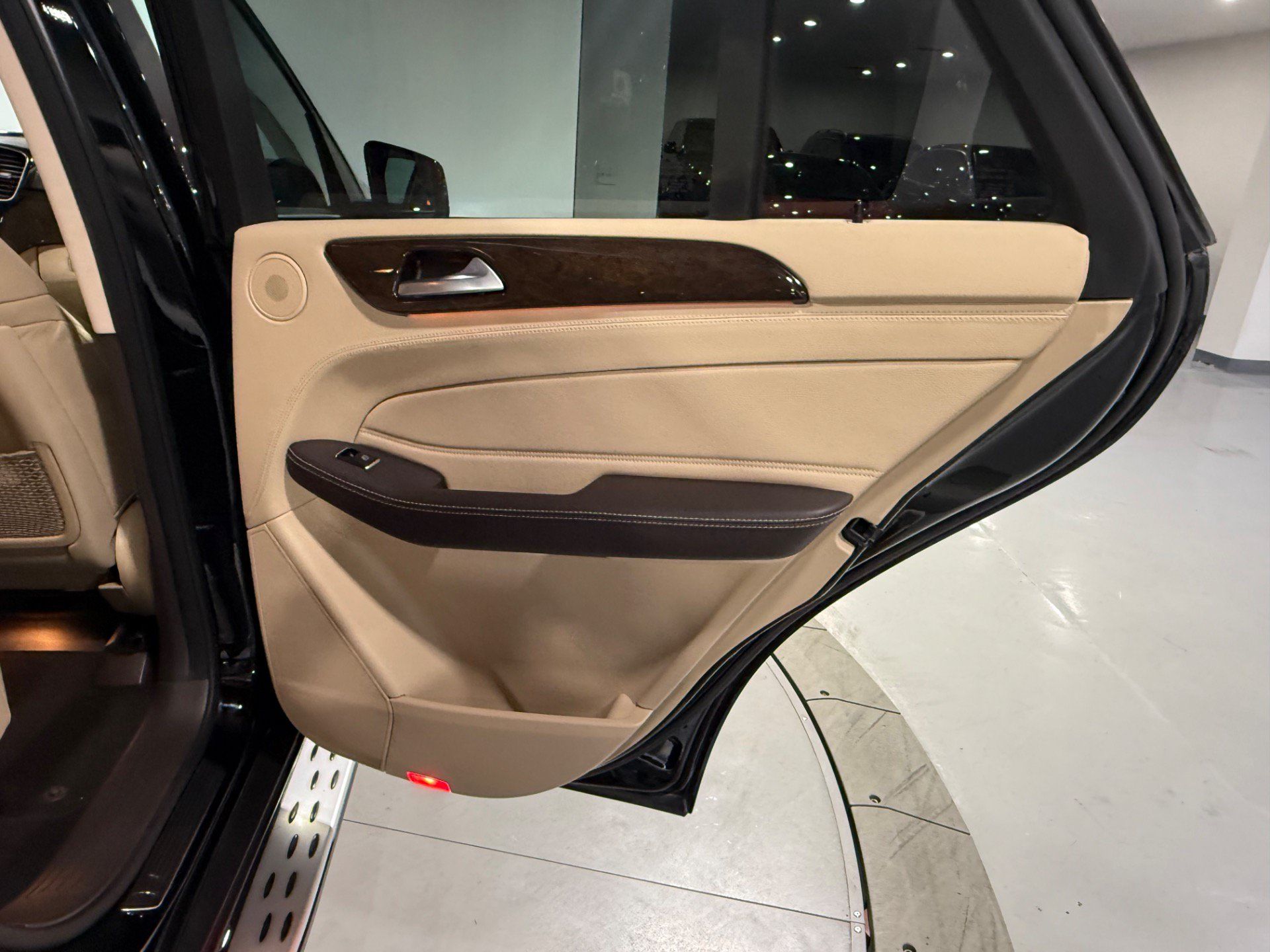Used 2016 Mercedes-Benz GLE 400 4MATIC image 42