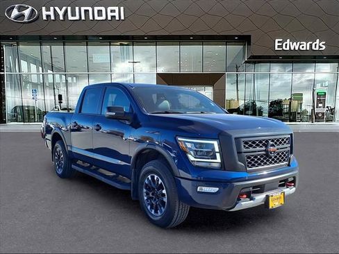 Used 2022 Nissan Titan PRO-4X w/ Pro-4x Convenience Package image 10