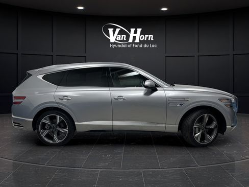 Used 2025 Genesis GV80 3.5T Prestige AWD/4WD image 2