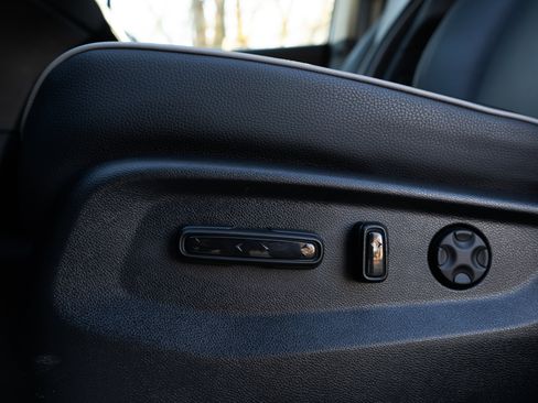 Certified 2026 Honda Odyssey Touring image 32