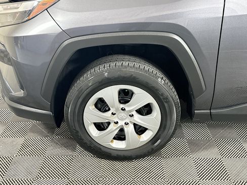 Used 2023 Toyota RAV4 LE FWD image 11