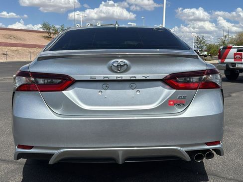 Certified 2022 Toyota Camry SE image 4