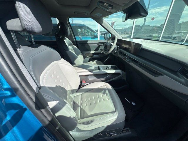 Certified 2024 Kia EV9 Wind AWD/4WD image 5