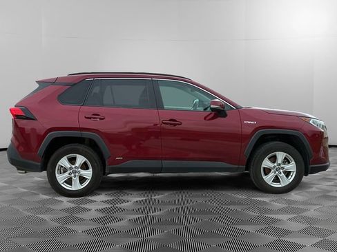 Used 2019 Toyota RAV4 XLE w/ Convenience Package AWD/4WD image 6