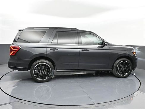 Certified 2023 Ford Expedition Limited RWD image 31