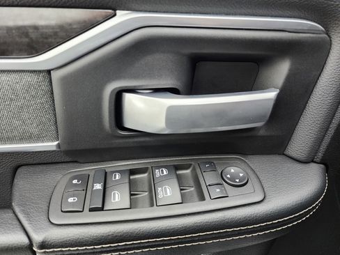 Used 2022 RAM 2500 Big Horn w/ Level C Equiment Group image 39