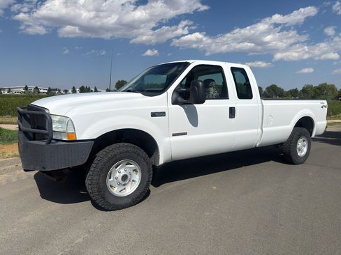 Used 2003 Ford F250 4x4 SuperCab Super Duty image 2
