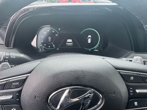 Used 2022 Hyundai Palisade Calligraphy image 17