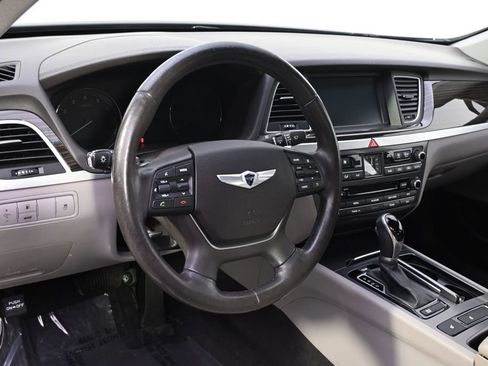 Used 2015 Hyundai Genesis 3.8 image 11