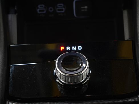 Used 2024 Jeep Grand Cherokee Altitude image 17