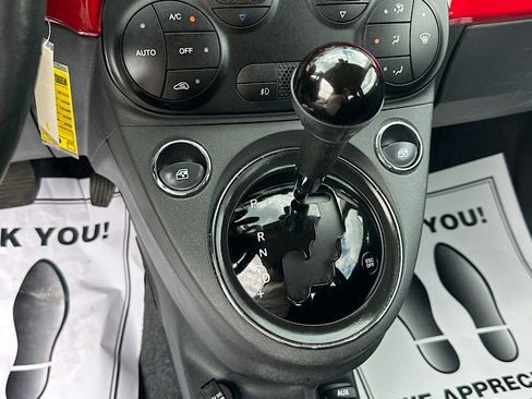 Used 2017 FIAT 500 Pop w/ Sport Appearance Package FWD image 17