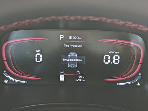 Certified 2025 Kia Soul GT-Line image 40