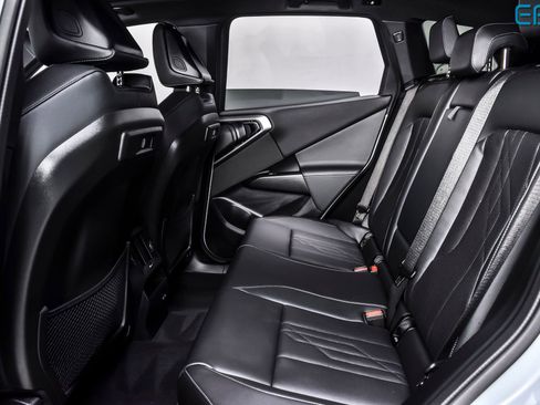 Used 2025 BMW X3 xDrive30i w/ Premium Package image 23