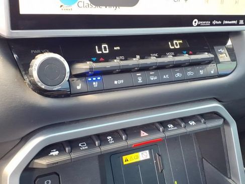 Used 2023 Toyota Tundra Platinum w/ Advanced Package AWD/4WD image 23