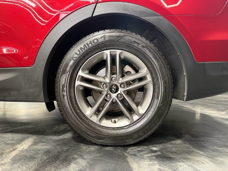 Used 2017 Hyundai Santa Fe Sport FWD image 21