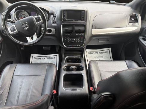 Used 2018 Dodge Grand Caravan GT FWD image 13
