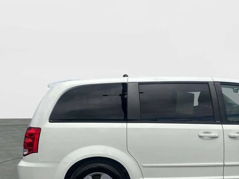 Used 2013 Dodge Grand Caravan SE FWD image 30