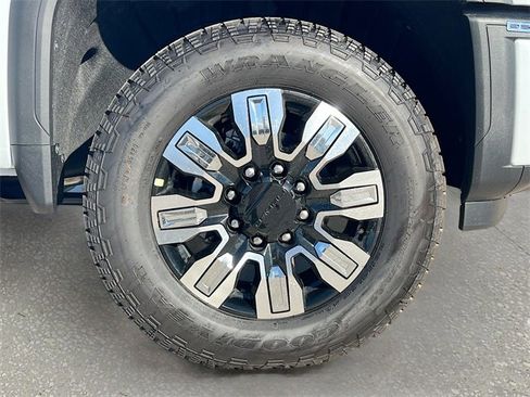 New 2026 GMC Sierra 2500 Denali w/ Denali Reserve Package image 19