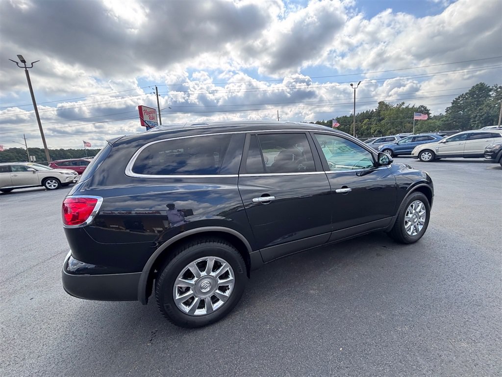 Used 2011 Buick Enclave CXL w/ Trailering Provision Package FWD image 7