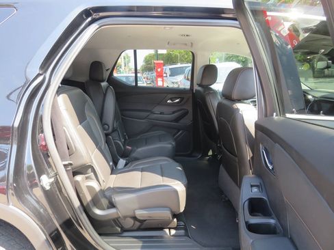Used 2021 Chevrolet Traverse LT w/ LT Premium Package AWD/4WD image 22