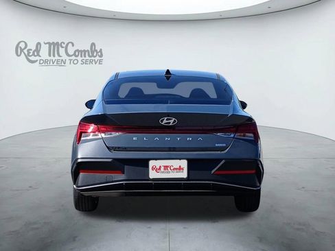 New 2026 Hyundai Elantra Hybrid FWD image 4