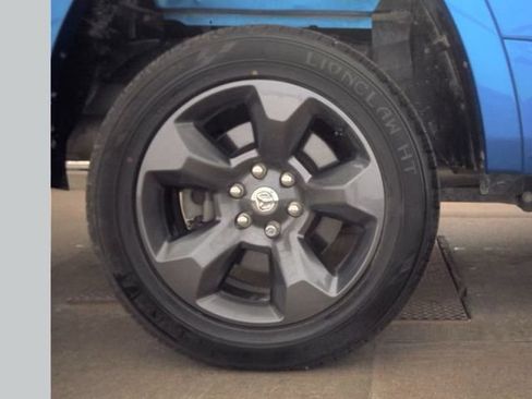 Used 2023 RAM 1500 Big Horn AWD/4WD image 18