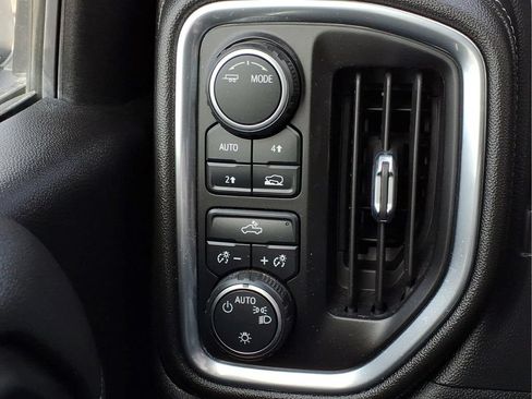 Used 2021 Chevrolet Silverado 1500 LT w/ Work Truck Package AWD/4WD image 18