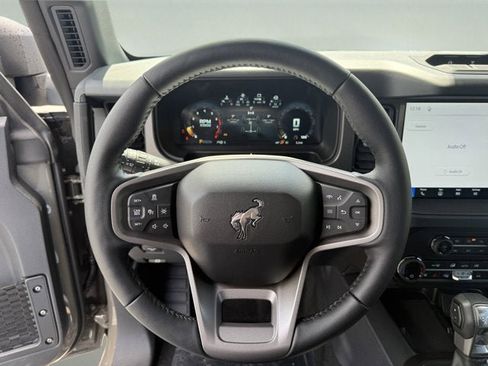 New 2026 Ford Bronco Badlands AWD/4WD image 13