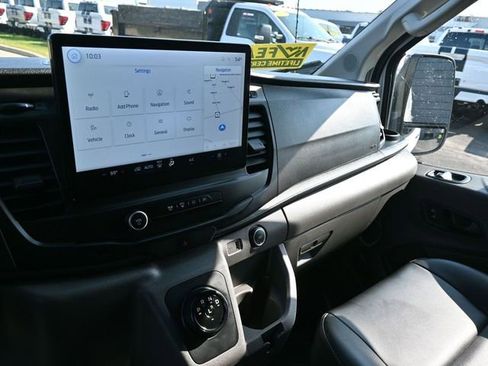Used 2022 Ford E-Transit Low Roof w/ Load Area Protection Package image 21