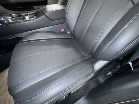 Certified 2026 INFINITI QX60 Luxe w/ Family Package image 16