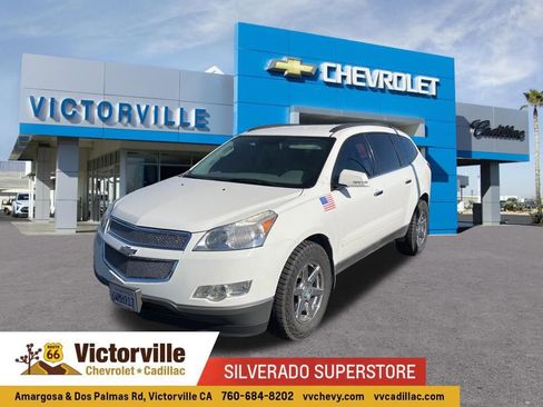 Used 2012 Chevrolet Traverse LT FWD image 1