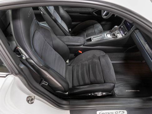 Used 2019 Porsche 911 Carrera GTS RWD image 66