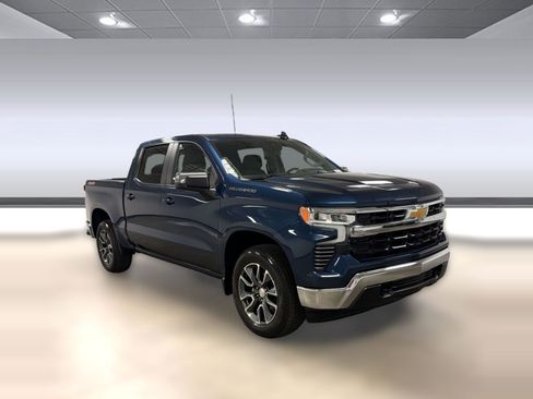 Used 2023 Chevrolet Silverado 1500 LT AWD/4WD image 6
