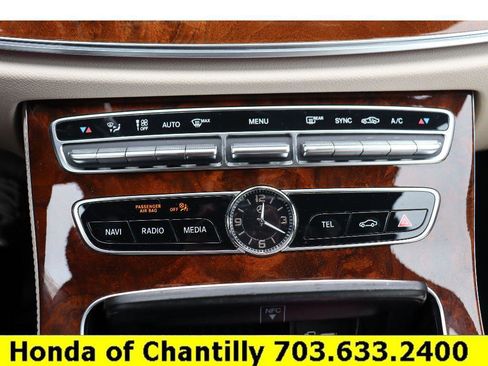 Used 2019 Mercedes-Benz E 300 E300 4MATIC image 13