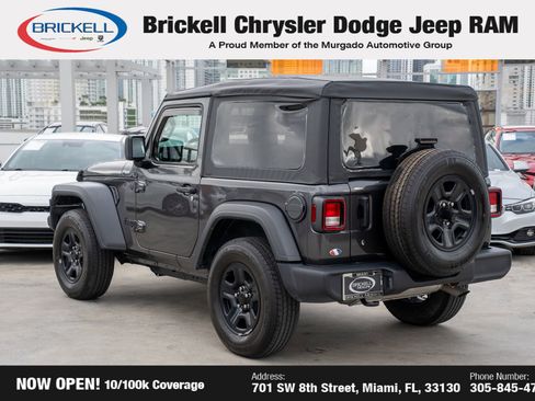 Used 2023 Jeep Wrangler Sport image 7