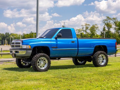 Used 2000 Dodge Ram 2500 Truck 4x4 Regular Cab image 10