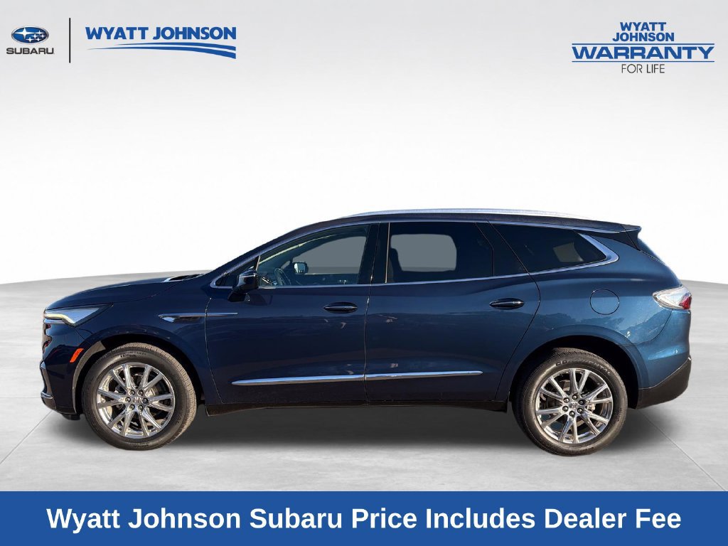 Used 2023 Buick Enclave Essence w/ Experience Buick Package FWD image 4