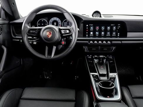 Certified 2025 Porsche 911 Carrera image 19