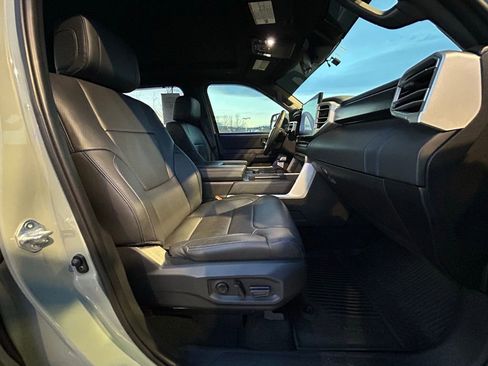 Used 2025 Toyota Tundra Platinum image 32