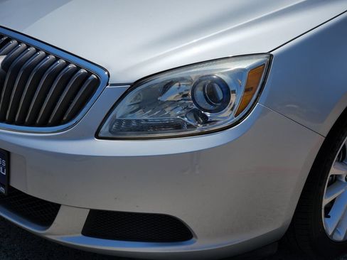 Used 2012 Buick Verano Convenience FWD image 5
