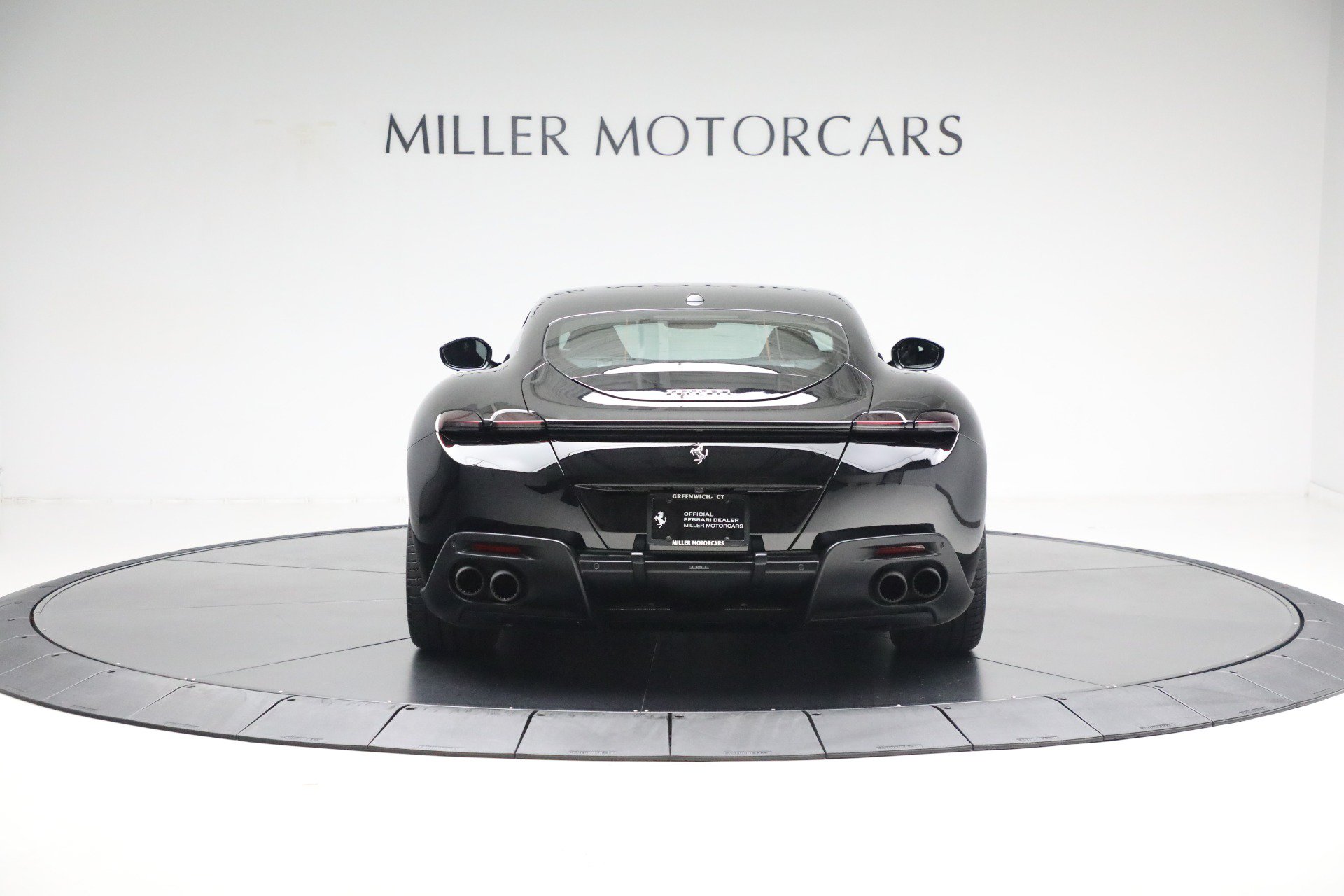 Certified 2021 Ferrari Roma RWD image 6